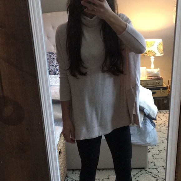 Anthropologie Sweaters - Anthropologie sweater